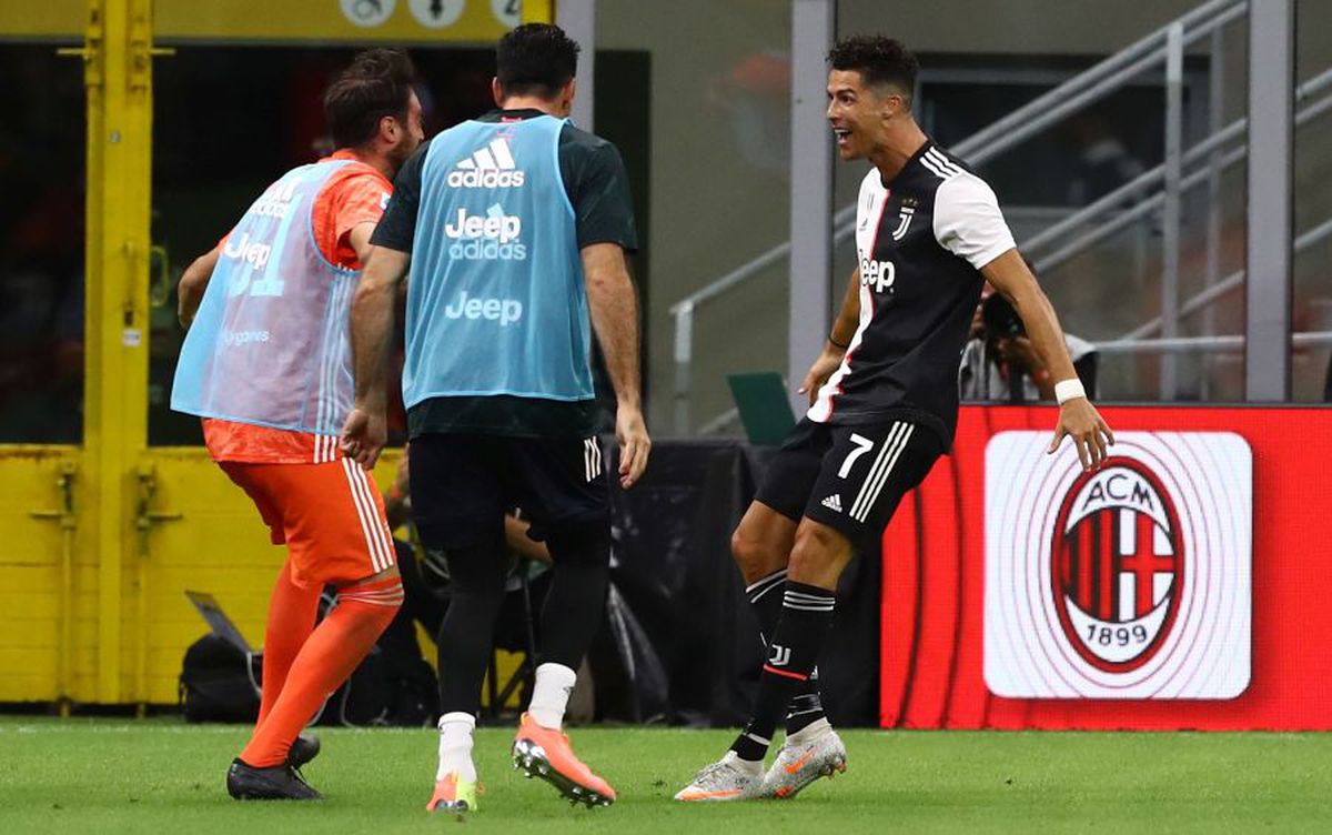 MILAN - JUVENTUS 4-2. Cum a vrut Cristiano Ronaldo să-l intimideze pe Ibrahimovic » Zlatan nu s-a lăsat mai prejos