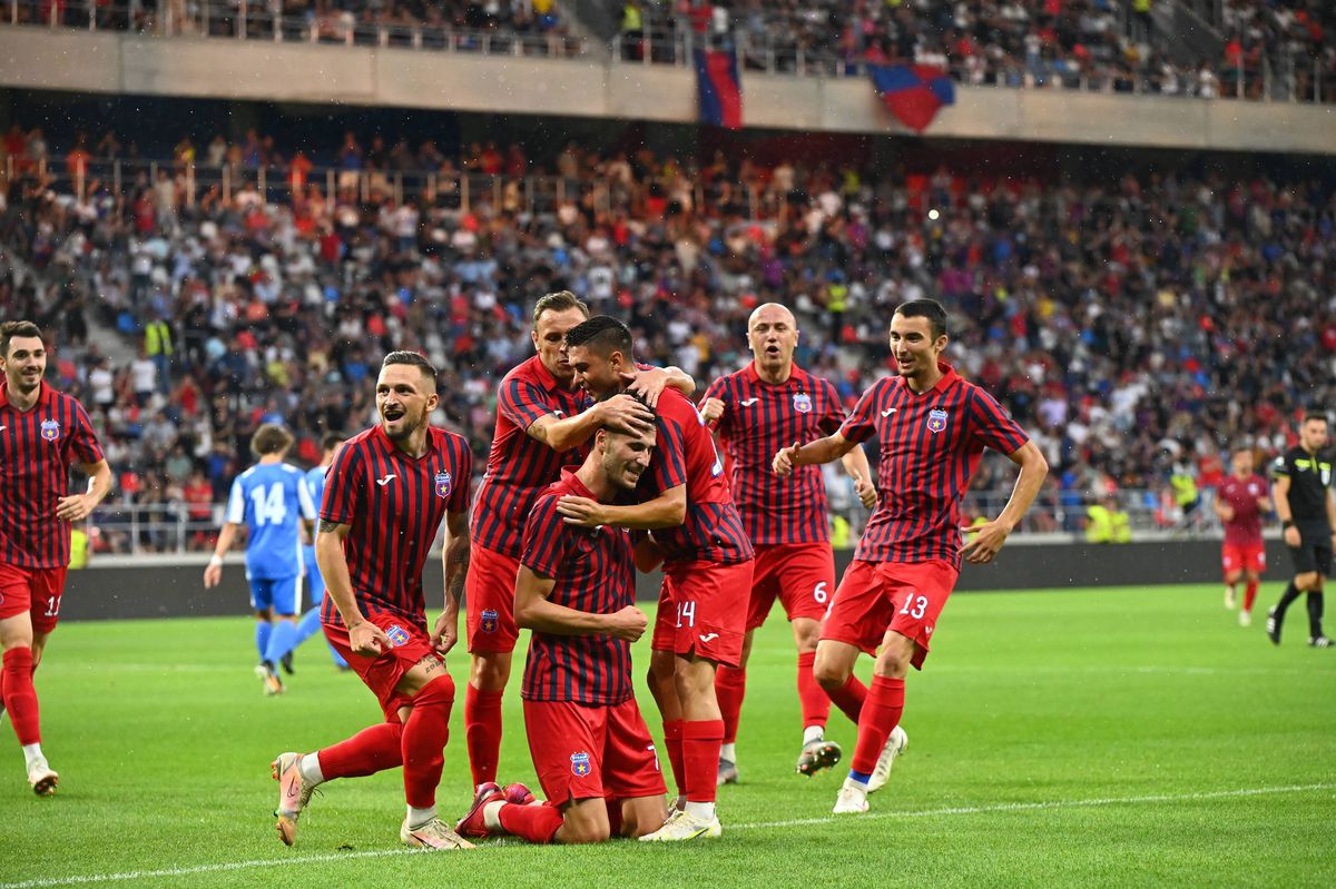 Steaua a retras numărul 7 » „Fiara”, în lacrimi! Lăcătuș, „sabotat” în timpul discursului