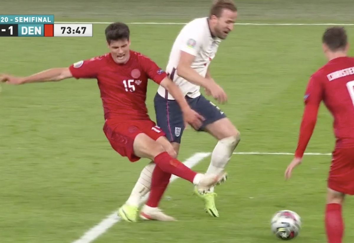 Anglia Danemarca penalty cerut de Harry Kane