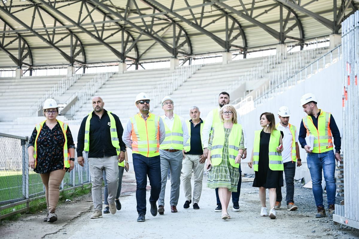 Drona a survolat noua arenă de 24 de milioane de euro din România » Când ar putea fi gata pentru fotbal