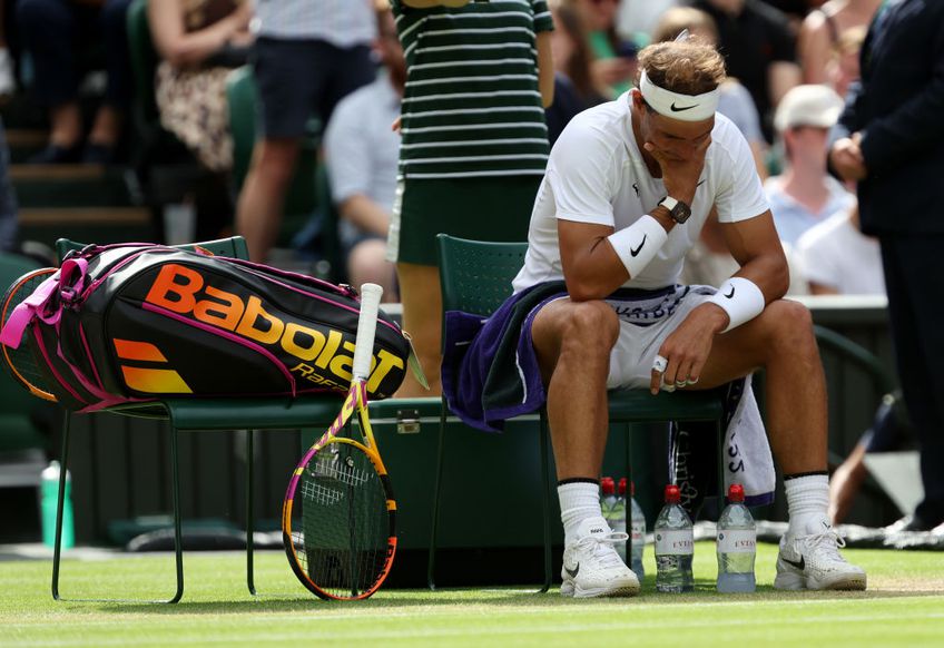 Rafael Nadal (36 de ani, 4 ATP) s-a retras înaintea semifinalei de la Wimbledon 2022, din cauza accidentării la mușchii abdominali.