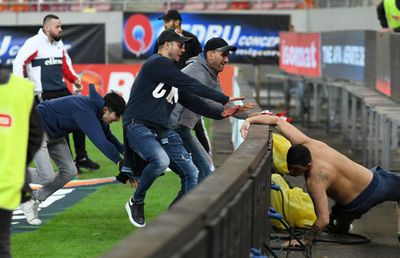 Cei mai răi huligani ai Bucureștiului » Jandarmeria a publicat topul echipelor cu cei mai mulți suporteri interziși în sezonul 2022/2023