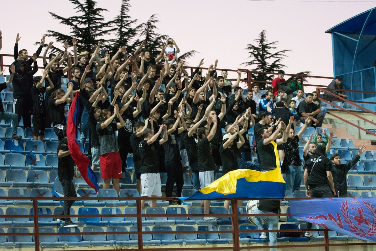 O echipă de fotbal poartă un nume inspirat de „opera” lui Stalin, unul dintre cei mai mari criminali ai umanității! Clubul e lider în campionatul țării care a făcut istorie la Euro 2024