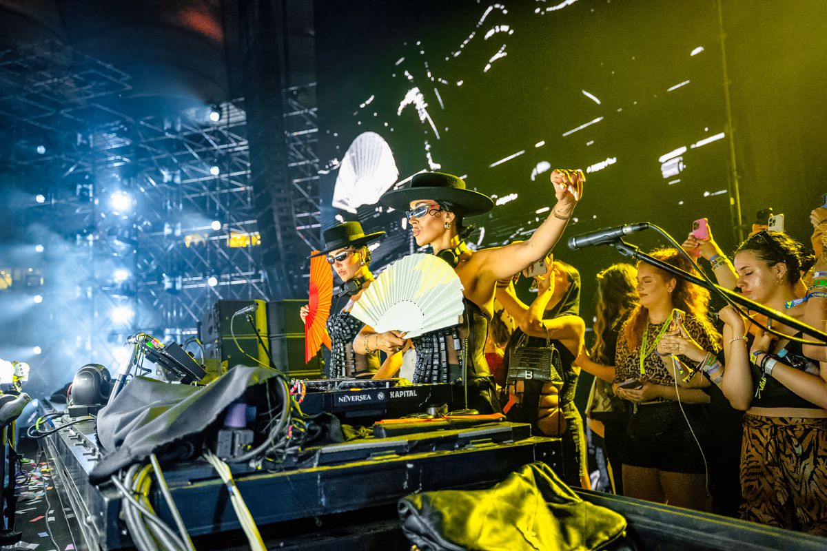 155.000 de participanți la Neversea Kapital » Florin Salam, Lost Frequencies și Steve Aoki au „rupt” Arena Națională