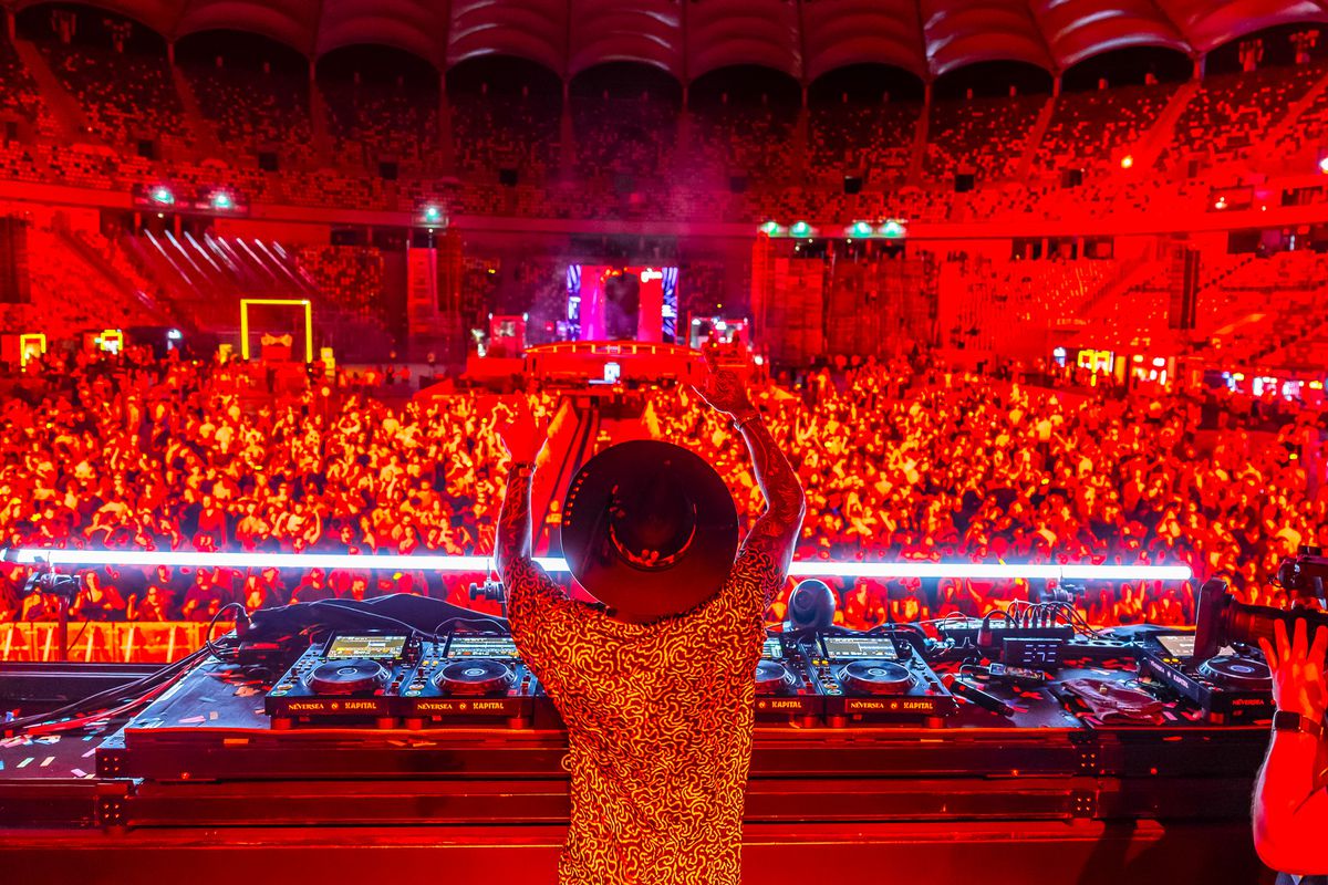 155.000 de participanți la Neversea Kapital » Florin Salam, Lost Frequencies și Steve Aoki au „rupt” Arena Națională