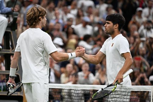 Carlos Alcaraz a avut doar cuvinte de laudă la adresa lui Andrey Rublev, după meciul de la Wimbledon / Foto: Imago Images