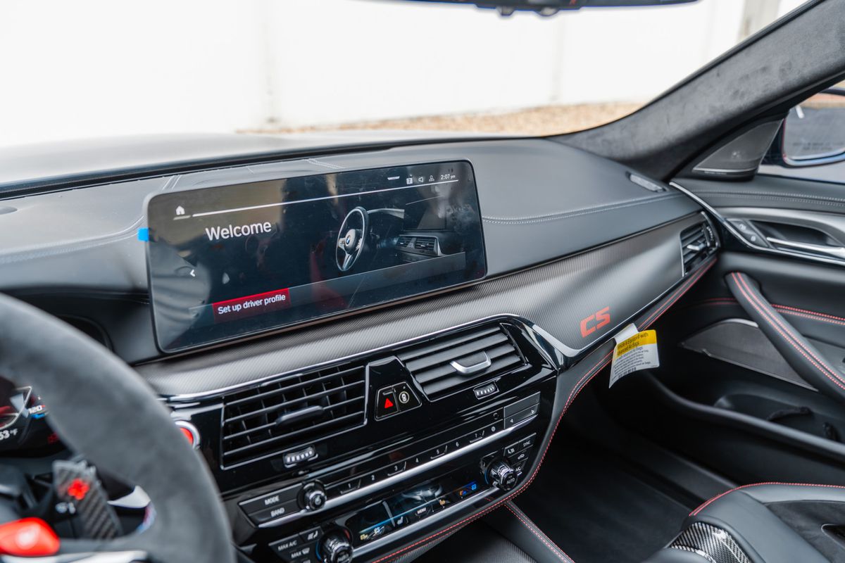 A mers 190 de kilometri cu un BMW și l-a vândut cu profit de aproape 50.000 de euro » Detalii incredibile la „bestia” bavareză