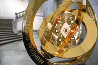 Cât valorează trofeul milionarilor mondiali » Este placat cu aur de 24 de carate și inspirat după naveta Voyager!