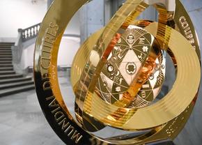 Cât valorează trofeul milionarilor mondiali » Este placat cu aur de 24 de carate și inspirat după naveta Voyager!