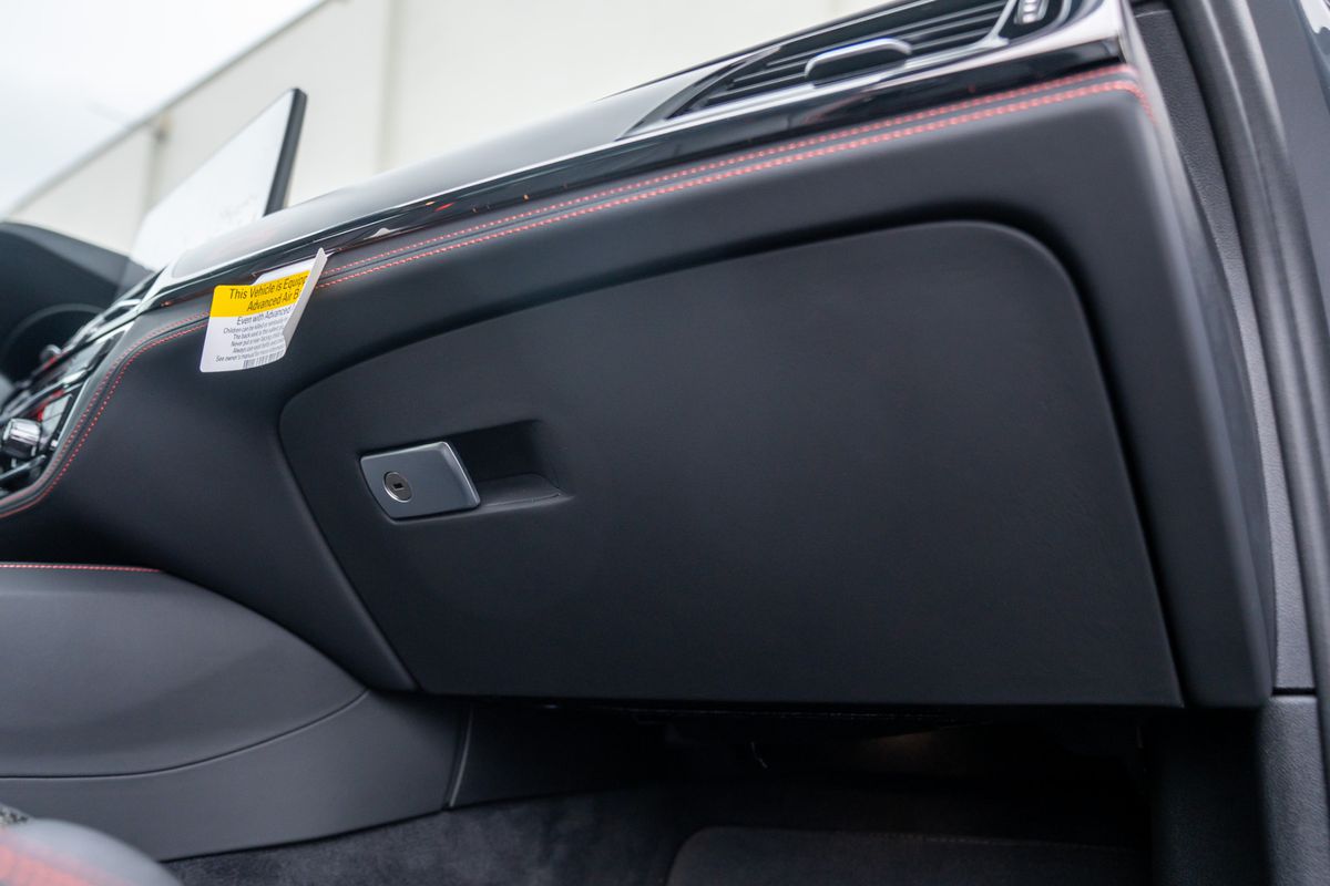 A mers 190 de kilometri cu un BMW și l-a vândut cu profit de aproape 50.000 de euro » Detalii incredibile la „bestia” bavareză