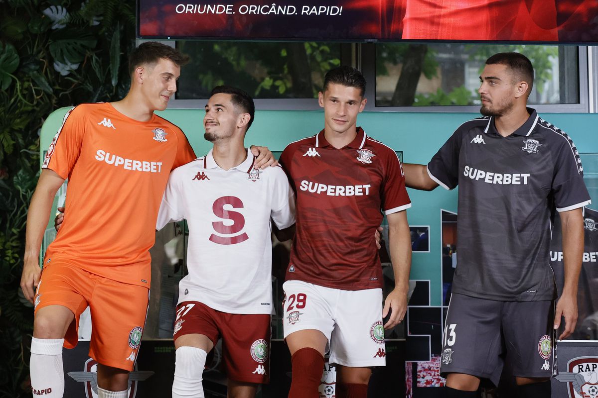 Foto-ironia lui Daniel Niculae! A reacționat cu un singur cuvânt după ce Rapid și-a prezentat echipamentele