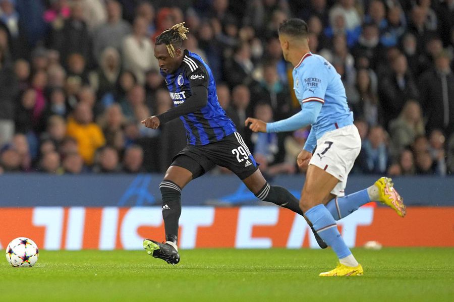 Karamoko, într-un meci cu Manchester City/ foto Imago Images Dinamo a mai făcut un transfer » A fost prezentat oficial atacantul care a jucat contra lui Manchester City în Liga Campionilor