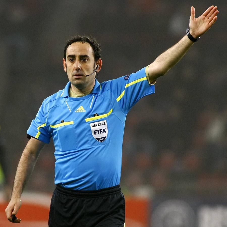 Fostul arbitru FIFA Eduardo Iturralde Gonzalez // FOTO Imago Images Specialiștii în arbitraj de la Marca și AS s-au pus de acord: faza la care Egiptul ar fi fost dezavantajat în optimea cu Argentina!