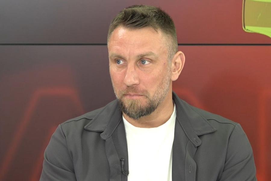 Răzvan Patriche, azi, în studioul GSP Live Cealaltă față a lui Eddy Gnahore » Ce făcea în vestiarul lui Dinamo: „S-a contrat cu Kopic”