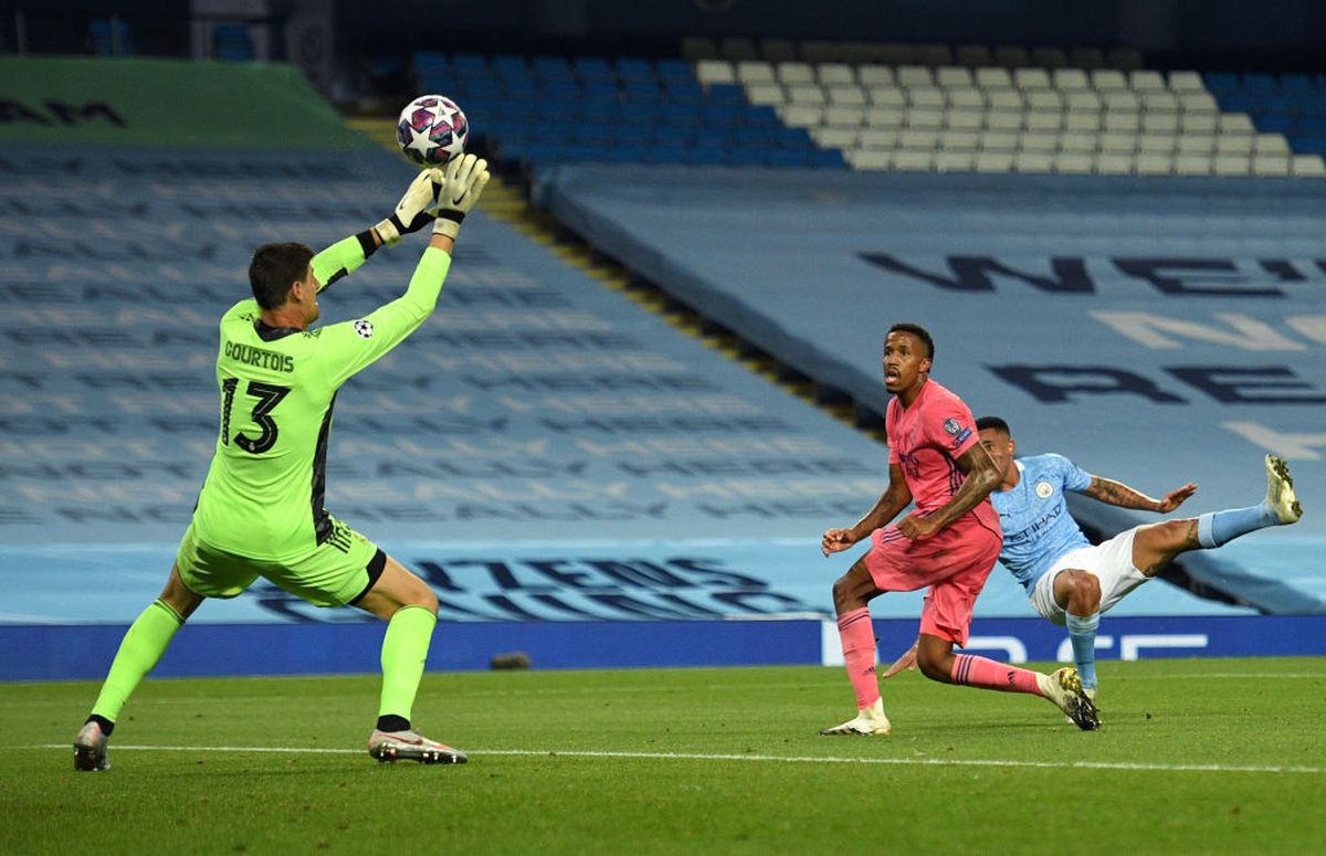 VIDEO + FOTO Campionul mondial Varane, meci de groază cu Manchester City! A comis două gafe de neconceput
