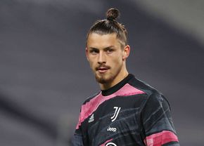 Juventus a renunțat la unul dintre fundașii centrali » Șansă pentru Radu Drăgușin