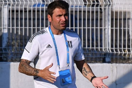 FCU Craiova s-a impus în deplasarea de la Clinceni, scor 2-1, și urcă pentru moment pe loc de play-off. Adrian Mutu (42 de ani) a dus echipa pe loc de play-off, dar îndeamnă la cumpătare.