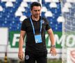 FCU Craiova s-a impus în deplasarea de la Clinceni, scor 2-1, și urcă pentru moment pe loc de play-off. Ilie Poenaru (41 de ani) și-a criticat dur jucătorii.