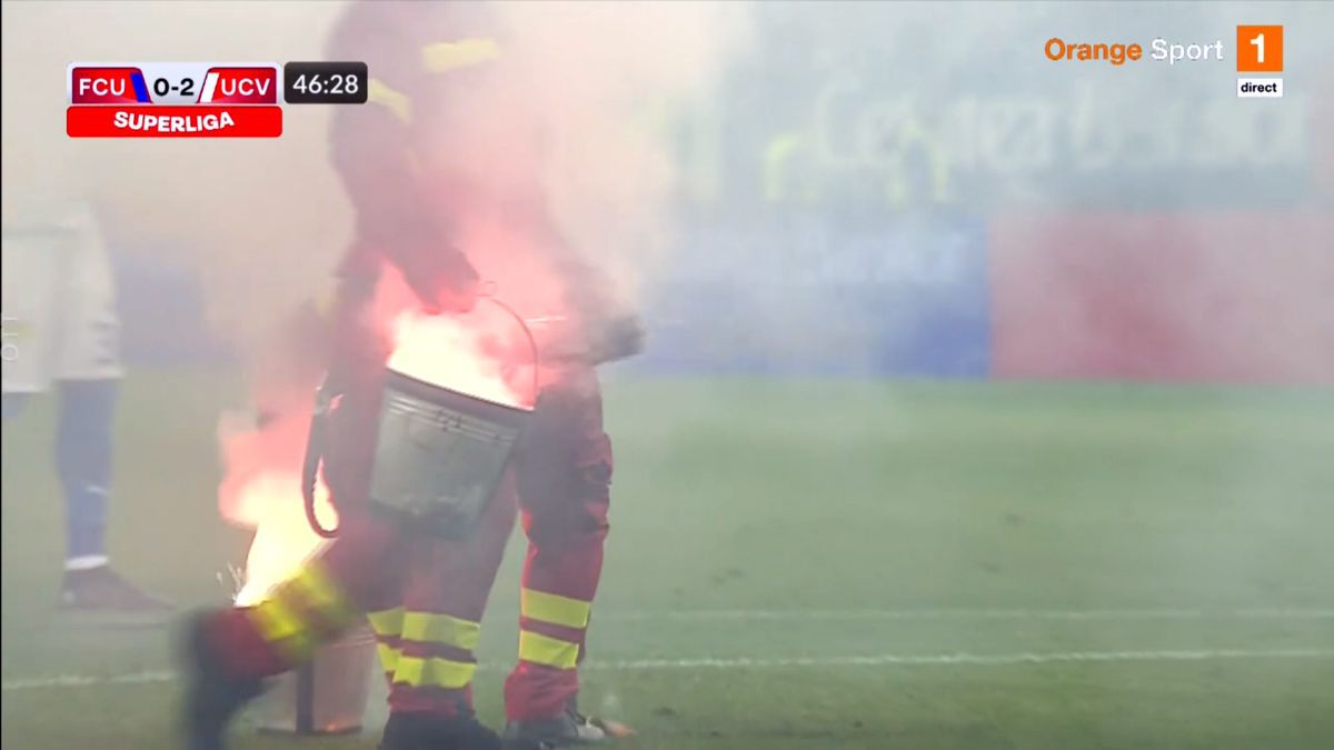 Interziși după comportamentul din derby-ul FCU - CS Universitatea Craiova! Măsurile anunțate de Jandarmeria Română