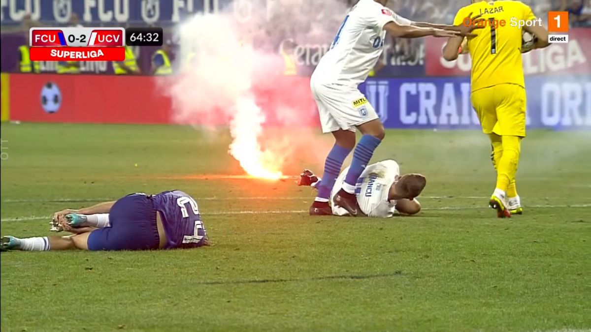 Interziși după comportamentul din derby-ul FCU - CS Universitatea Craiova! Măsurile anunțate de Jandarmeria Română