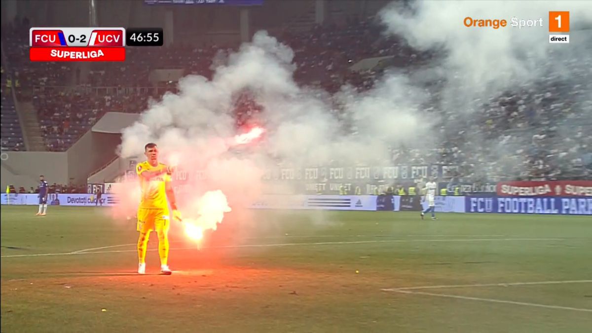 Interziși după comportamentul din derby-ul FCU - CS Universitatea Craiova! Măsurile anunțate de Jandarmeria Română