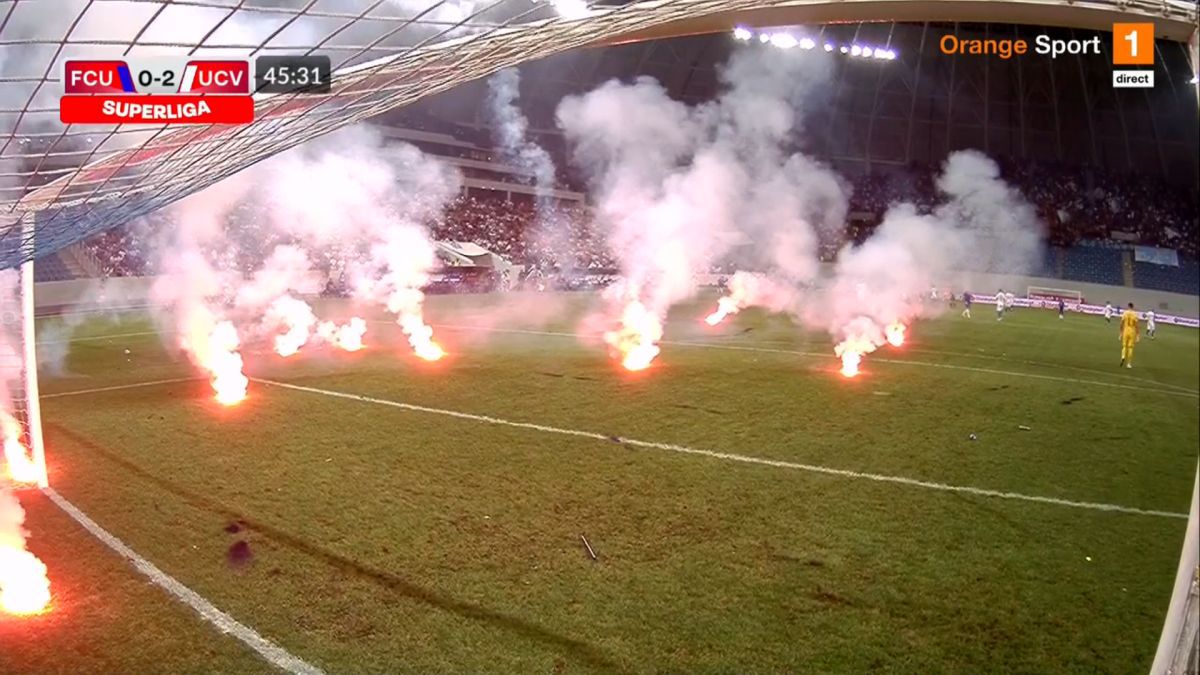 Interziși după comportamentul din derby-ul FCU - CS Universitatea Craiova! Măsurile anunțate de Jandarmeria Română