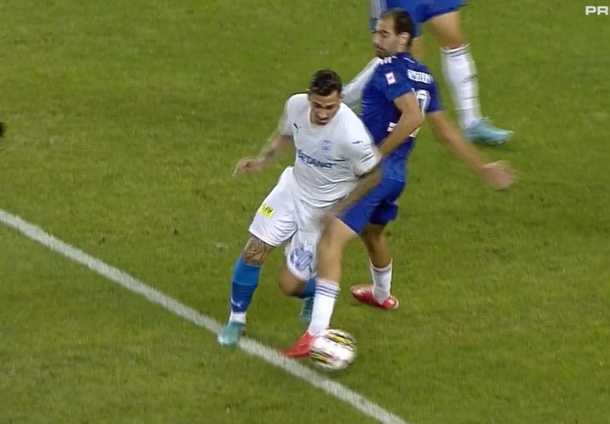 Istvan Kovacs, corectat de VAR » Arbitrul nu văzuse un penalty clar în derby-ul Craiovei, dar a dictat apoi unul care n-a fost