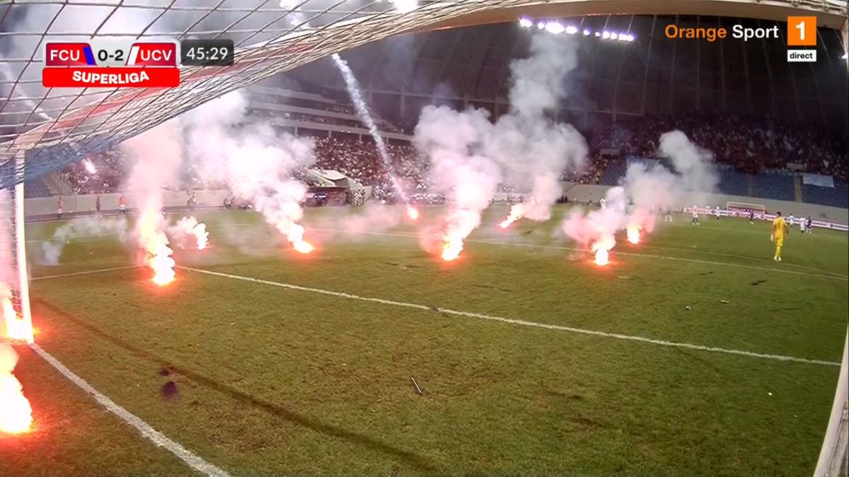 Interziși după comportamentul din derby-ul FCU - CS Universitatea Craiova! Măsurile anunțate de Jandarmeria Română