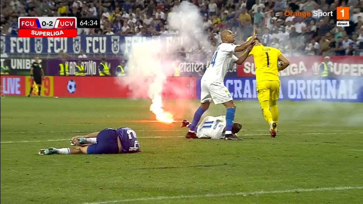 Interziși după comportamentul din derby-ul FCU - CS Universitatea Craiova! Măsurile anunțate de Jandarmeria Română