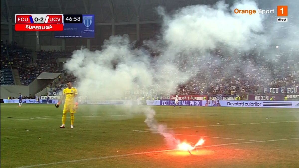 Interziși după comportamentul din derby-ul FCU - CS Universitatea Craiova! Măsurile anunțate de Jandarmeria Română