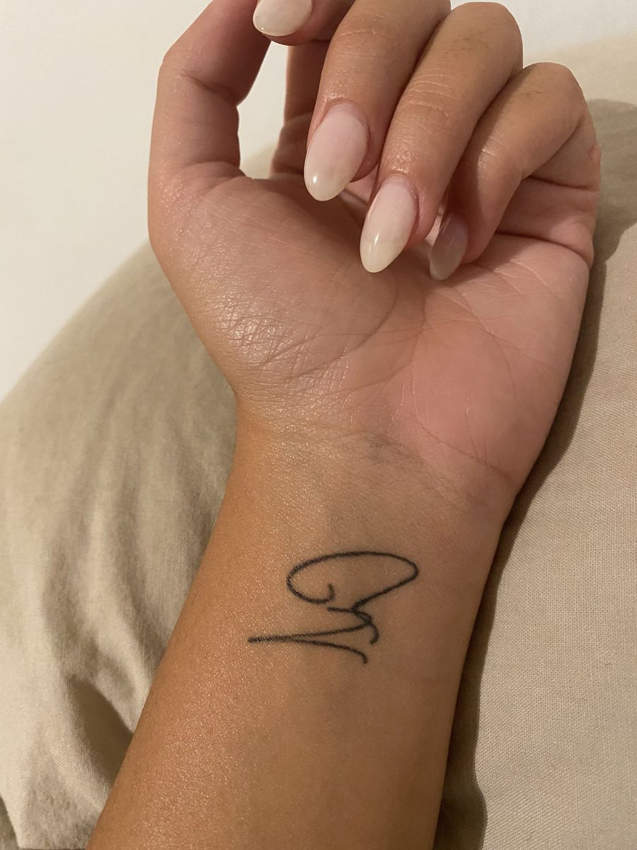 Francesca și tatuajul său / Sursă foto: instagram.com/_francisara/ Francesca, definiția unei pasiuni » Am găsit-o pe cea mai înfocată fană a lui Nadal din social media: „Cine crede asta despre el nu știe nimic despre tenis!”