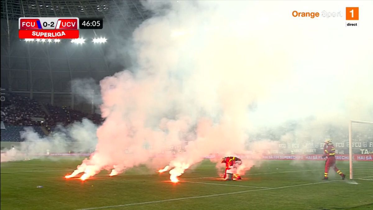 Interziși după comportamentul din derby-ul FCU - CS Universitatea Craiova! Măsurile anunțate de Jandarmeria Română