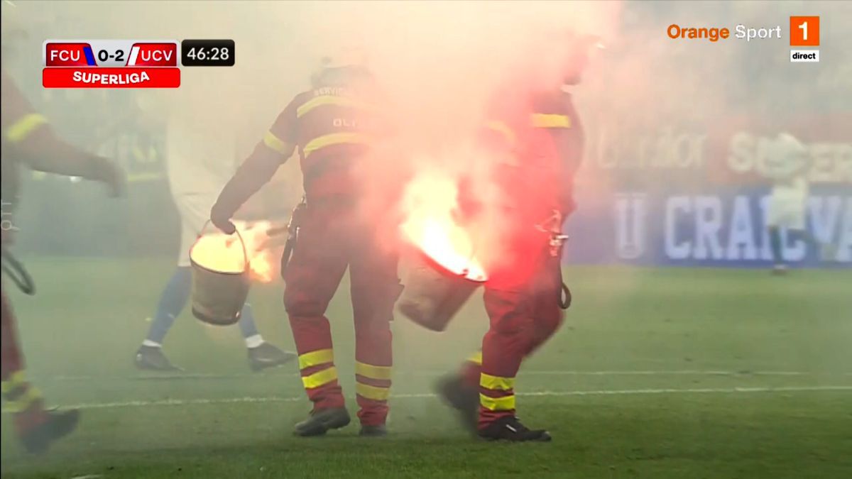 Interziși după comportamentul din derby-ul FCU - CS Universitatea Craiova! Măsurile anunțate de Jandarmeria Română