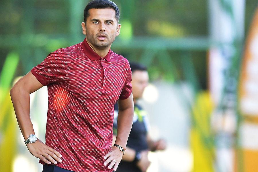 Nicolae Dică, antrenor FCSB // foto: Imago Images FCSB caută și nu găsește!