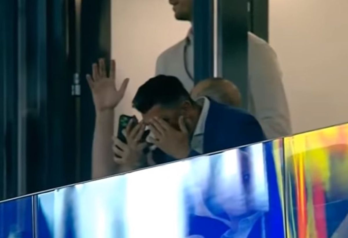 Un acționar din Liga 1, exasperat de ratarea lui Tavi Popescu » Cum a fost surprins la FCSB - CFR Cluj + ce explicație a dat