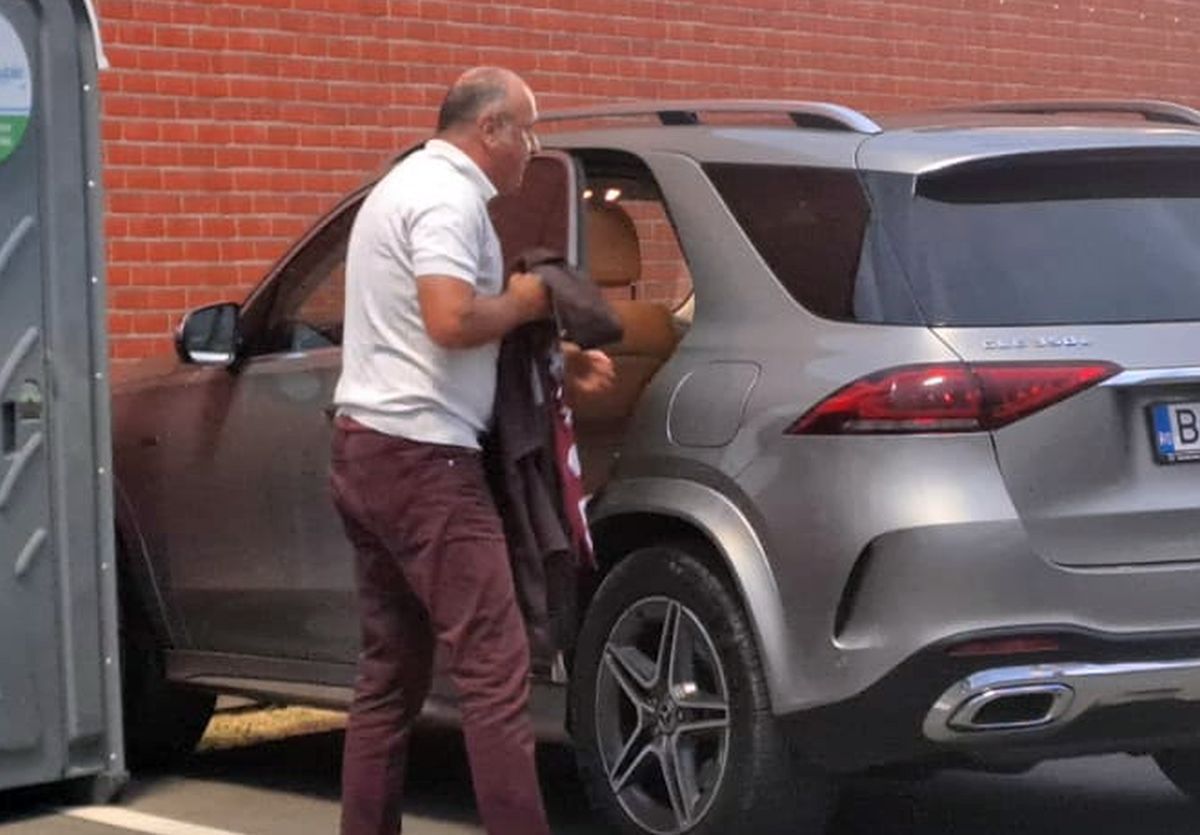 Dan Șucu, prezent la FC Voluntari - Rapid: imagini surprinse de GSP cu patronul alb-vișiniilor