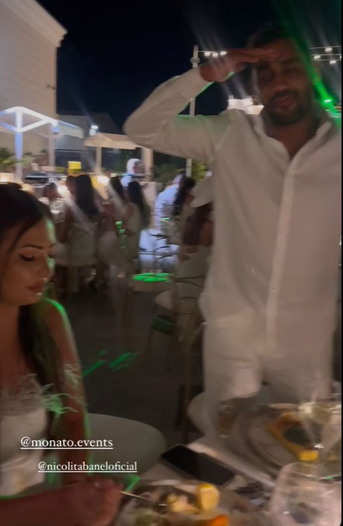 Banel Nicolita la petrecere