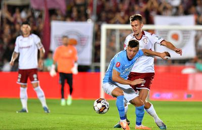 O primă reacție de la conducerea Rapidului: „Dacă am lua goluri «normale», aș înțelege ceva”. Mai are Bergodi susținere?