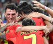 Fotbaliștii de la FCSB îl felicită pe Andrea Compagno după golul marcat împotriva lui CFR Cluj