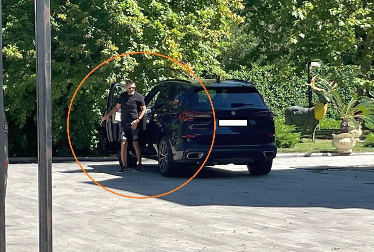 Pleacă imediat după FCSB - CFR Cluj: impresarul a venit la negocieri! Gigi Becali: „E singurul care pleacă”