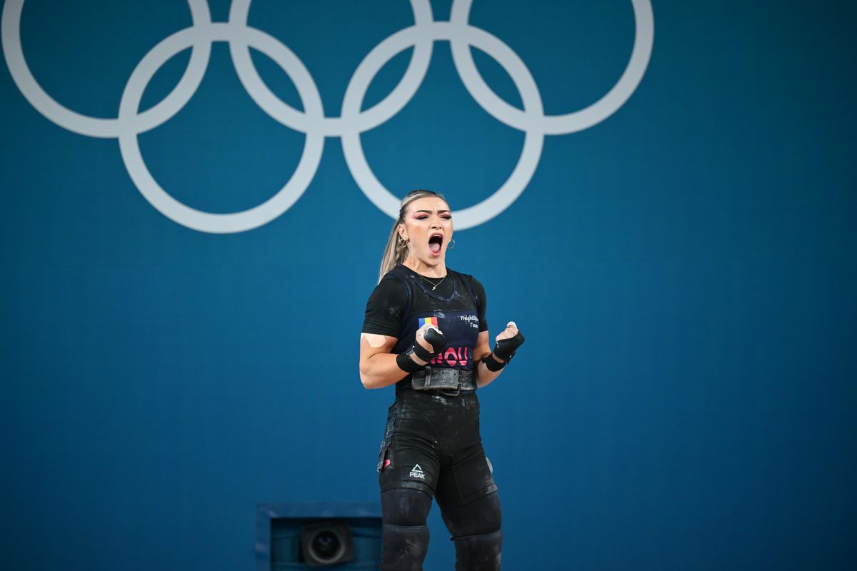 Mihaela Cambei, medalie de argint la Paris în competiția categoriei 49 kg » Chinezoaica i-a luat aurul la ultima încercare