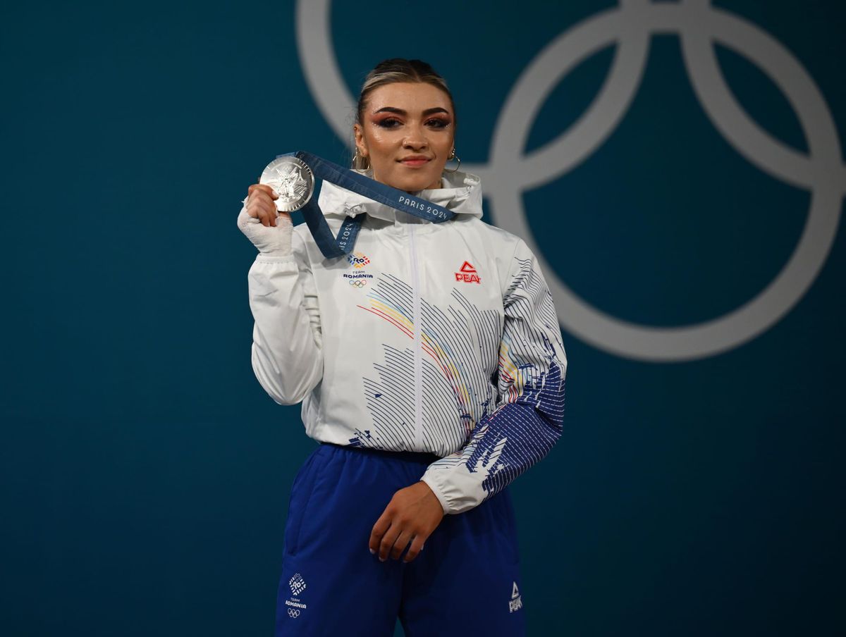 Mihaela Cambei, prima reacție după ce a câștigat argintul olimpic la haltere: „Dacă nu ai cap, nu reușești, credeți-mă! Trebuie să te lupți foarte mult și cu frica”