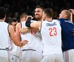 Moment stânjenitor pentru LeBron James la Jocurile Olimpice » S-a ridicat și a salutat, crezând că e aclamat! Ce strigau, în realitate, fanii