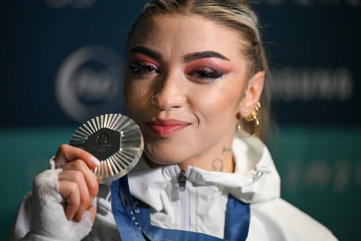 Mihaela Cambei - argint olimpic 2024 premiere