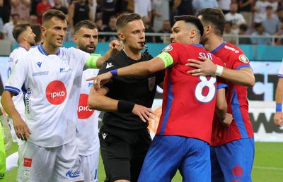 Planul celor de la FCSB, dat peste cap » Titularul ratează meciul cu Go Ahead Eagles: cum va arăta primul „11”