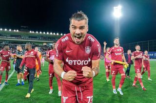 Karlo Muhar îi dă mari bătăi de cap lui Dan Petrescu » Vești teribile despre croat