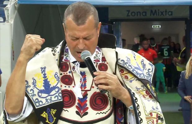 Apariție specială la centru, înainte de Craiova - Trnava » Vocea care l-a dat pe spate pe Smiley: „Mi s-a ridicat părul din cap”