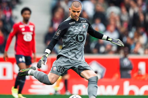 PSG l-a transferat pe Lucas Chevalier. Foto: Instagram