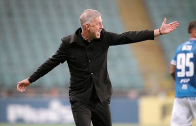 Ce bine i-ar fi prins Ianis! » Edi Iordănescu are mari probleme la mijloc