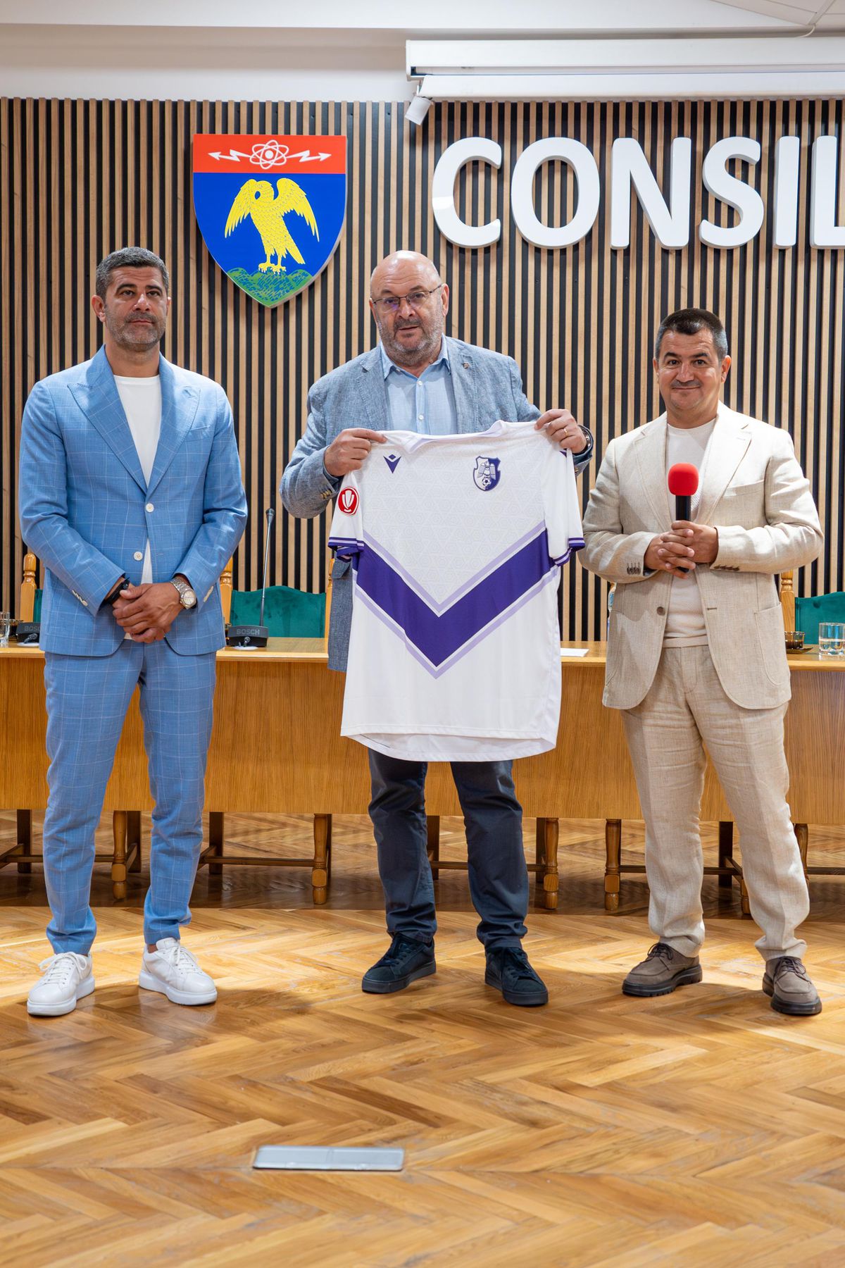 FC Argeș - echipamente Consiliul Judetean